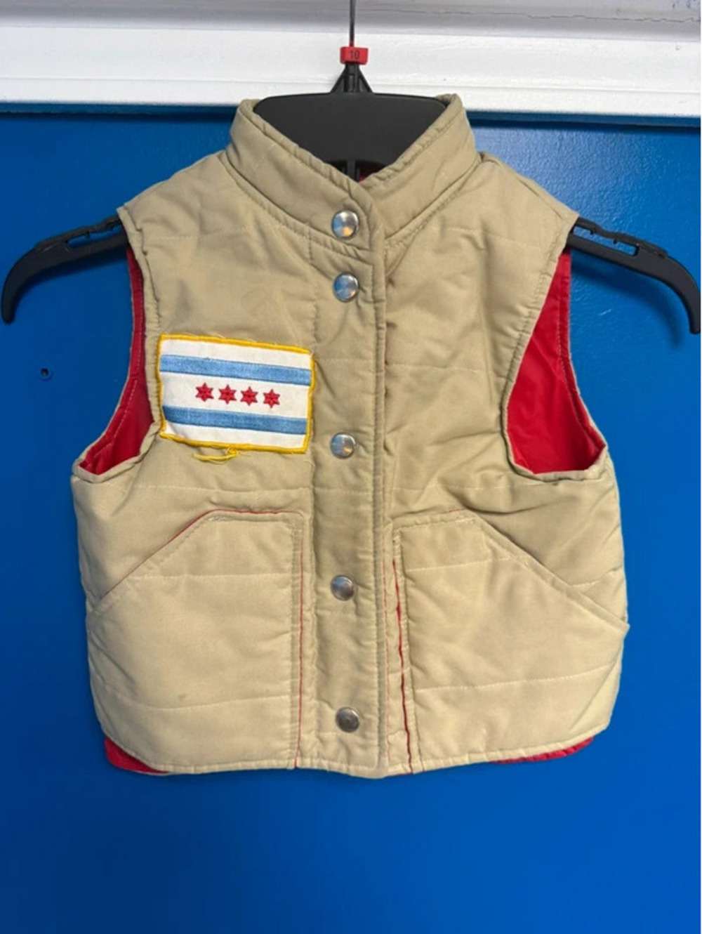Vintage Kids 4T Tan Puffer Vest with Chicago Flag Patch Snap Front Outerwear